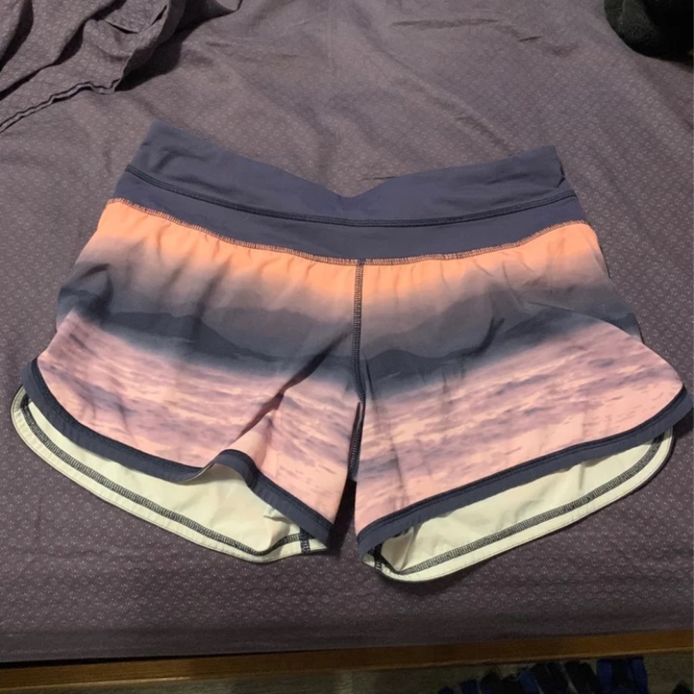 Lululemon Groovy Run Shorts 6